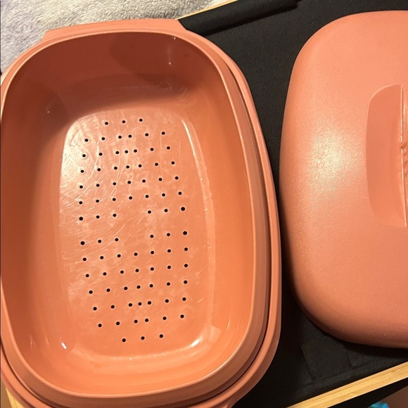 Tupperware Pink Oval Container - Picture 7 of 12